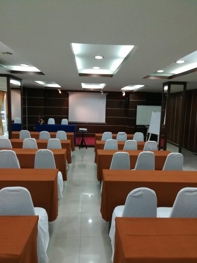 The Residence Prachinburi 304 Екстер'єр фото